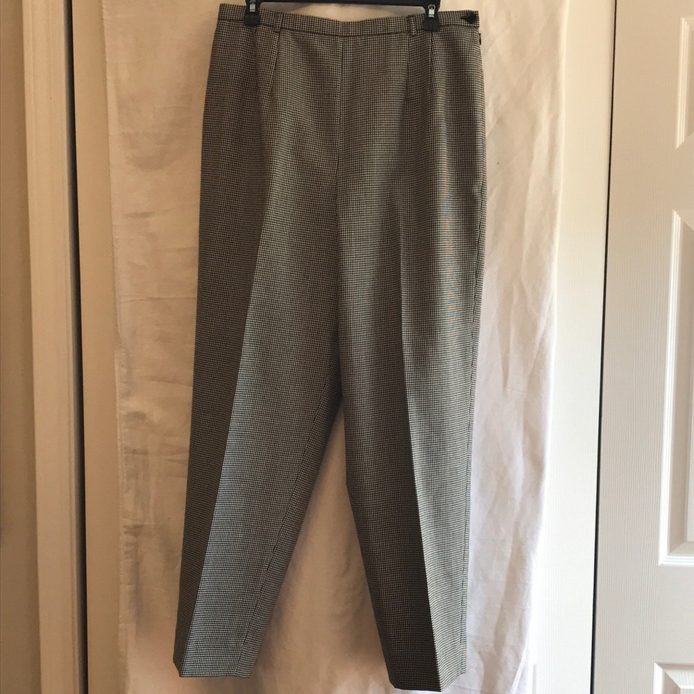 Vintage Talbots, wool hounds tooth slacks, size 14